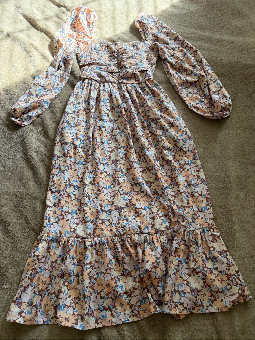 Floral Smocked Midi Dress in Beige & Blueprint